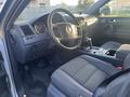 Volkswagen Touareg 2008 годаүшін5 500 000 тг. в Алматы – фото 14