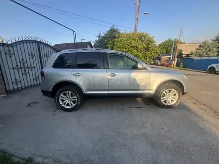 Volkswagen Touareg 2008 года за 5 500 000 тг. в Алматы – фото 6