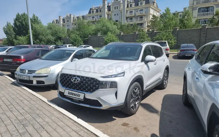 Hyundai Santa Fe 2022 года за 19 500 000 тг. в Астана