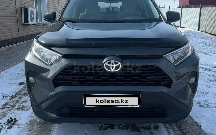 Toyota RAV4 2020 года за 16 200 000 тг. в Караганда