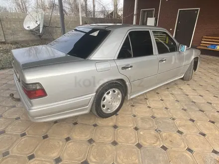 Mercedes-Benz E 220 1994 года за 4 300 000 тг. в Шымкент – фото 12