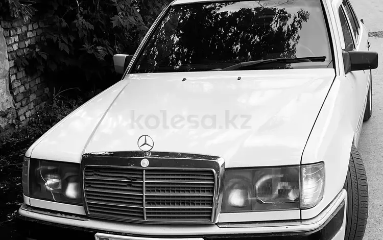 Mercedes-Benz E 200 1990 годаfor1 400 000 тг. в Караганда