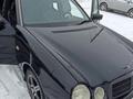 Mercedes-Benz E 200 1997 года за 2 400 000 тг. в Караганда – фото 2