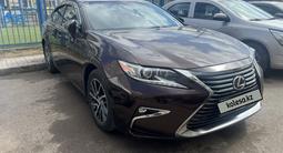 Lexus ES 250 2016 года за 15 600 000 тг. в Астана – фото 2