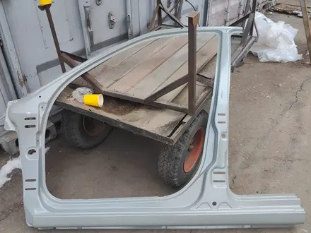 Кузовные детали за 1 000 тг. в Алматы