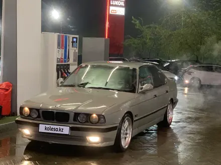 BMW 540 1994 года за 6 850 000 тг. в Алматы – фото 2