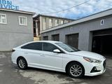 Hyundai Sonata 2018 года за 5 600 000 тг. в Уральск – фото 2