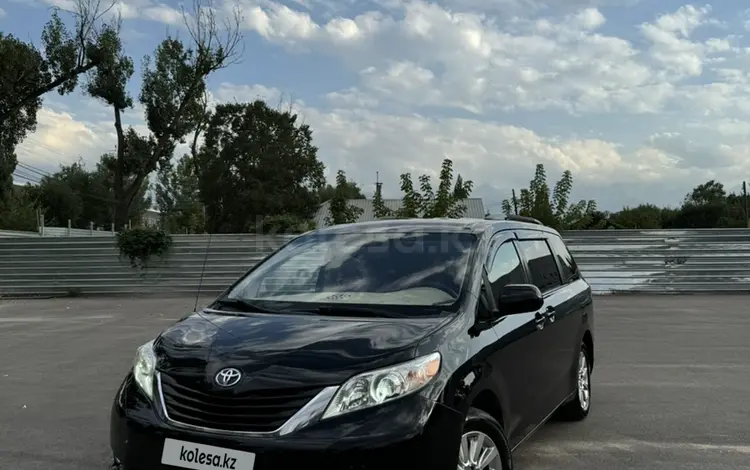 Toyota Sienna 2010 года за 11 500 000 тг. в Алматы