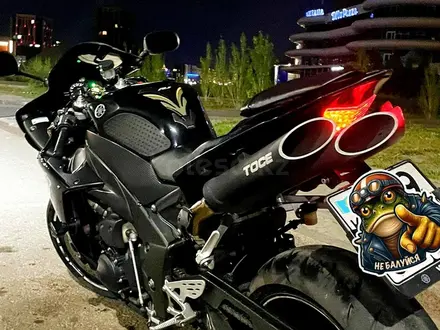 Yamaha  YZF-R1 2010 года за 5 250 000 тг. в Астана – фото 3