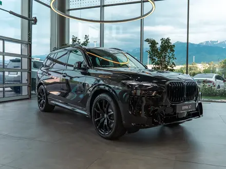 BMW X7 XDrive 40i 2025 года за 85 228 404 тг. в Алматы
