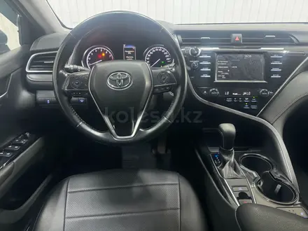 Toyota Camry 2018 года за 9 506 400 тг. в Астана – фото 11