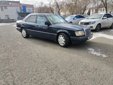 Mercedes-Benz E 230 1991 года за 2 000 000 тг. в Павлодар – фото 3