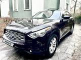 Infiniti FX35 2011 годаfor9 500 000 тг. в Алматы