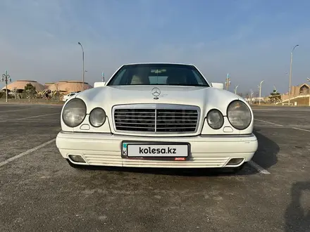 Mercedes-Benz E 320 1997 года за 3 500 000 тг. в Туркестан – фото 9