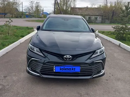 Toyota Camry 2023 года за 18 500 000 тг. в Астана