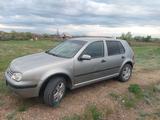 Volkswagen Golf 2002 года за 2 200 000 тг. в Астана