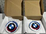Юбилейные эмблемы BMW за 5 000 тг. в Алматы – фото 3