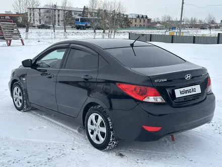 Hyundai Solaris 2014 года за 4 950 000 тг. в Костанай – фото 4