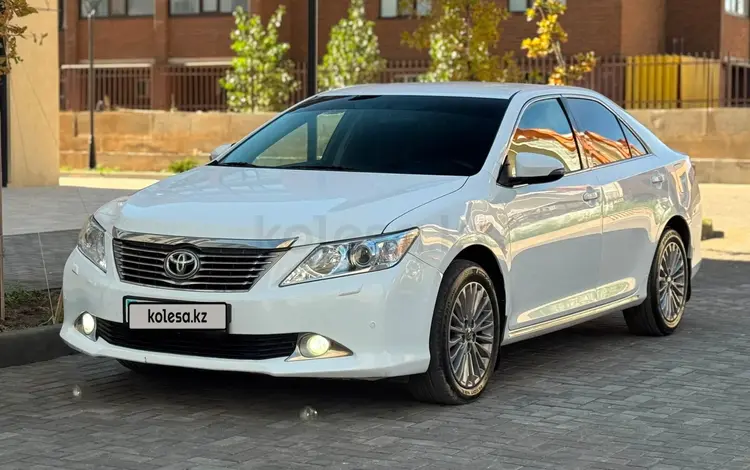 Toyota Camry 2012 года за 7 500 000 тг. в Актобе