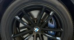 Bmw оригинал диск r18үшін175 000 тг. в Шымкент