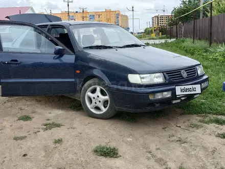 Volkswagen Passat 1994 года за 1 300 000 тг. в Уральск – фото 5