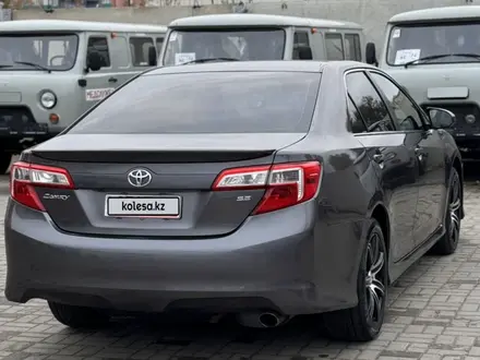 Toyota Camry 2014 года за 5 900 000 тг. в Актобе – фото 5