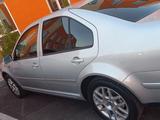 Volkswagen Bora 2002 года за 2 000 000 тг. в Отеген-Батыр – фото 2