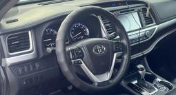 Toyota Highlander 2014 годаfor15 800 000 тг. в Алматы – фото 4