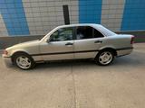Mercedes-Benz C 220 1995 года за 2 254 000 тг. в Алматы – фото 3