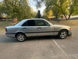 Mercedes-Benz C 220 1995 года за 2 254 000 тг. в Алматы – фото 4