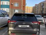 Toyota RAV4 2019 года за 12 700 000 тг. в Актобе – фото 4