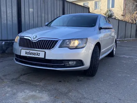 Skoda Superb 2014 года за 5 200 000 тг. в Алматы – фото 3