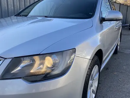 Skoda Superb 2014 года за 5 200 000 тг. в Алматы – фото 8