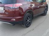 Toyota RAV4 2019 года за 12 800 000 тг. в Астана – фото 2