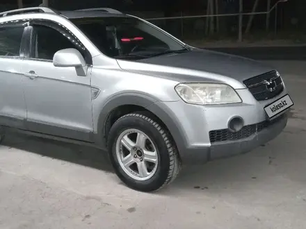 Chevrolet Captiva 2008 года за 4 800 000 тг. в Шымкент – фото 4