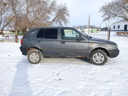 Volkswagen Golf 1993 года за 550 000 тг. в Тайынша – фото 2