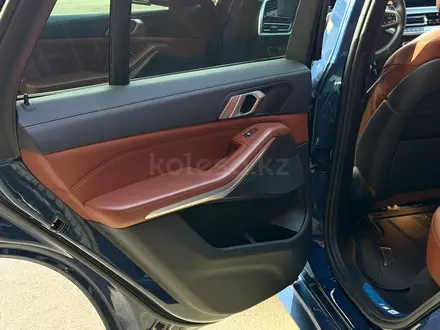 BMW X5 2021 года за 40 900 000 тг. в Астана – фото 25