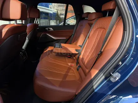 BMW X5 2021 года за 40 900 000 тг. в Астана – фото 26