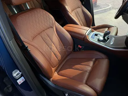 BMW X5 2021 года за 40 900 000 тг. в Астана – фото 33