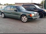 Mercedes-Benz E 200 1993 годаfor1 500 000 тг. в Усть-Каменогорск