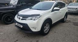 Toyota RAV4 2015 года за 11 000 000 тг. в Алматы