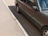 Mercedes-Benz E 220 1993 годаүшін1 400 000 тг. в Караганда – фото 2