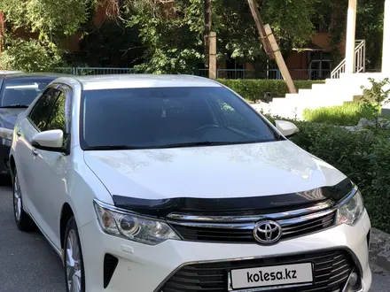 Toyota Camry 2015 года за 11 700 000 тг. в Алматы