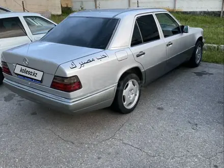 Mercedes-Benz E 300 1995 года за 1 500 000 тг. в Туркестан – фото 2