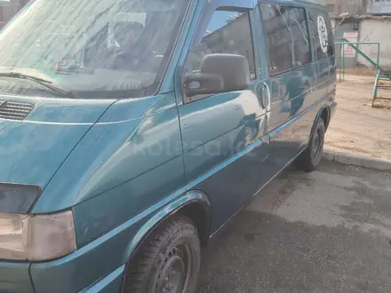 Volkswagen Multivan 1994 года за 3 000 000 тг. в Караганда – фото 2