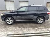 Toyota Highlander 2011 года за 13 500 000 тг. в Актобе