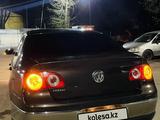 Volkswagen Passat 2006 года за 3 700 000 тг. в Алматы – фото 4