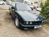 BMW 520 1995 года за 2 000 000 тг. в Шымкент – фото 2