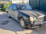 Mercedes-Benz E 280 1998 года за 2 200 000 тг. в Тараз – фото 2