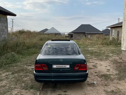 Mercedes-Benz E 230 1995 года за 1 700 000 тг. в Алматы – фото 12